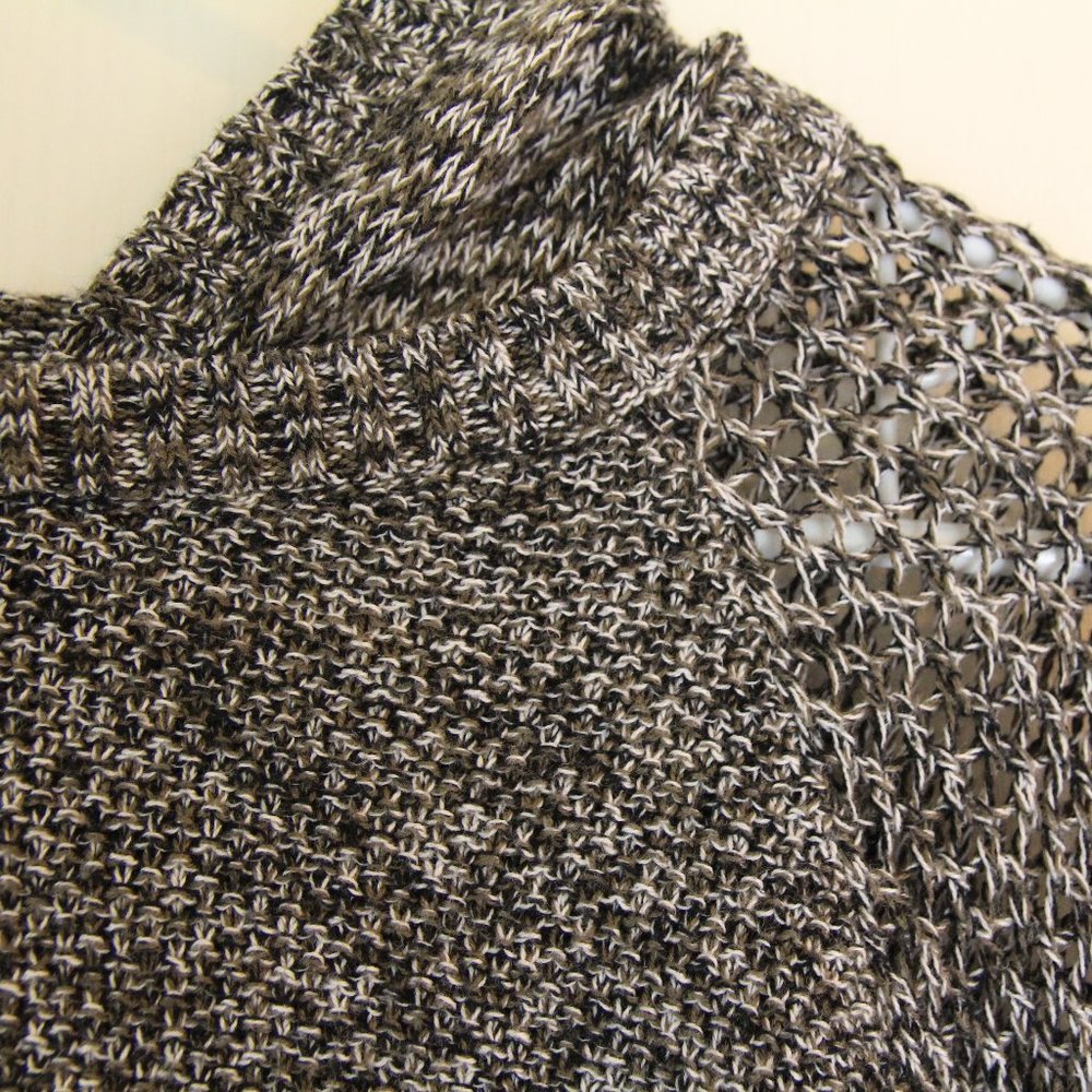AE Marled Olive Black & White Hooded Sweater